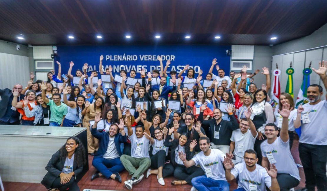 Plenarinho: Estudantes tomam posse e aprovam projetos voltados para educação e geração de emprego