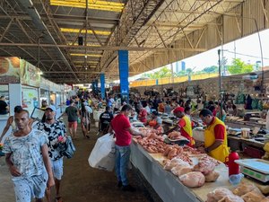 Mercados públicos e feiras livres terão horário especial no feriado de Corpus Christi