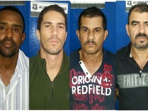 Polícia Civil prende quatro homens após roubo a fazenda em Capela