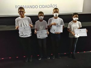 Crianças participam de aula inaugural do ‘projeto Pelotão Mirim 2022’, em Arapiraca