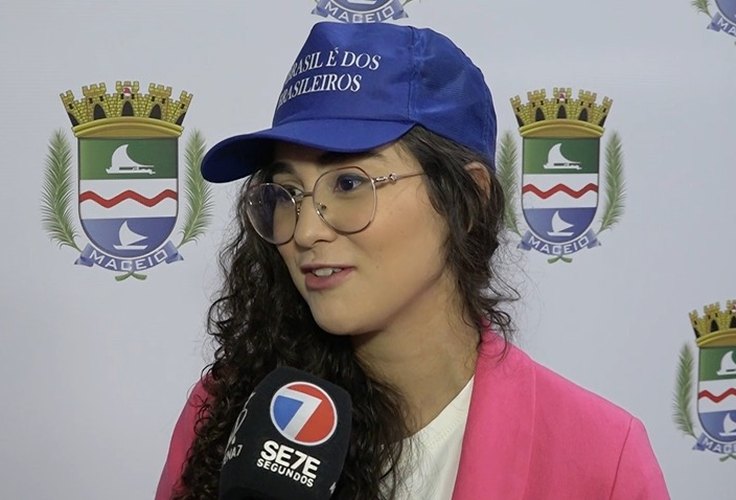 Teca Nelma não descarta composição futura com JHC no PSB: “Não posso dizer que nunca mudarei”