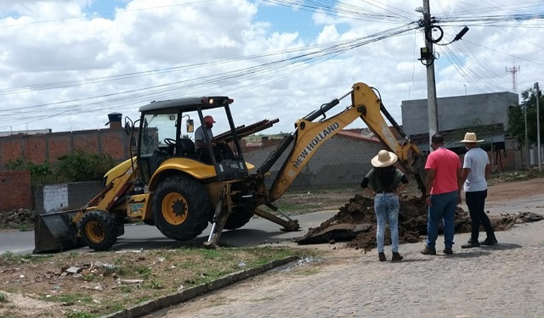 Casal faz operação para combater furto de água e melhorar abastecimento no Sertão