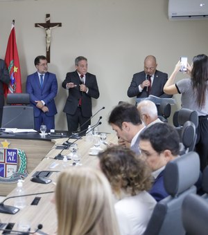 Conselho Superior do MPAL dá posse a três novos procuradores de Justiça