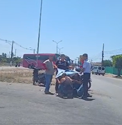 Colisão entre veículos deixa homens feridos na AL-220, em Arapiraca