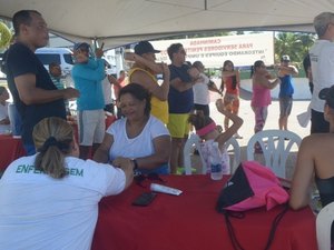 Seris promove qualidade de vida dos servidores com ações na praia