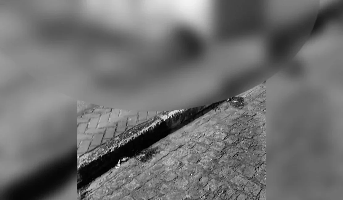 Adolescentes de 16 e 17 anos são assassinados a tiros em praça de Maribondo