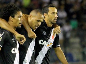 BRASILEIRÃO: Palmeiras volta a vencer e Vasco mostra a força de São Januário