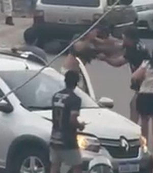 [Vídeo] Após colisão, motoristas trocam agressões no Clima Bom