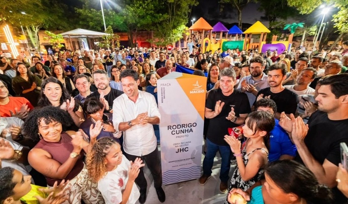 Prefeito Rodrigo Cunha entrega Praça Nossa Senhora das Graças revitalizada na Levada