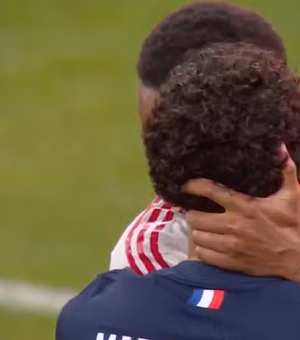 Marquinhos explica consolo a Magalhães em PSG x Arsenal na Champions