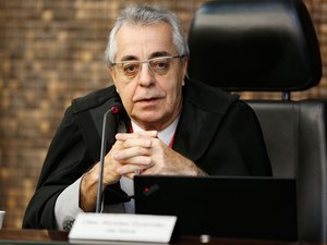 Alcides Gusmão é eleito presidente da Seção Especializada Cível do TJAL