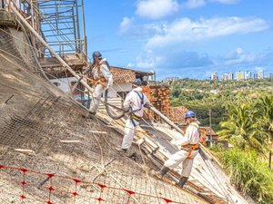 Obras de contenção de encostas garantem segurança e sossego para moradores das áreas de risco