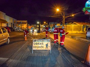 Vias no Poço e Farol recebem obras de recapeamento