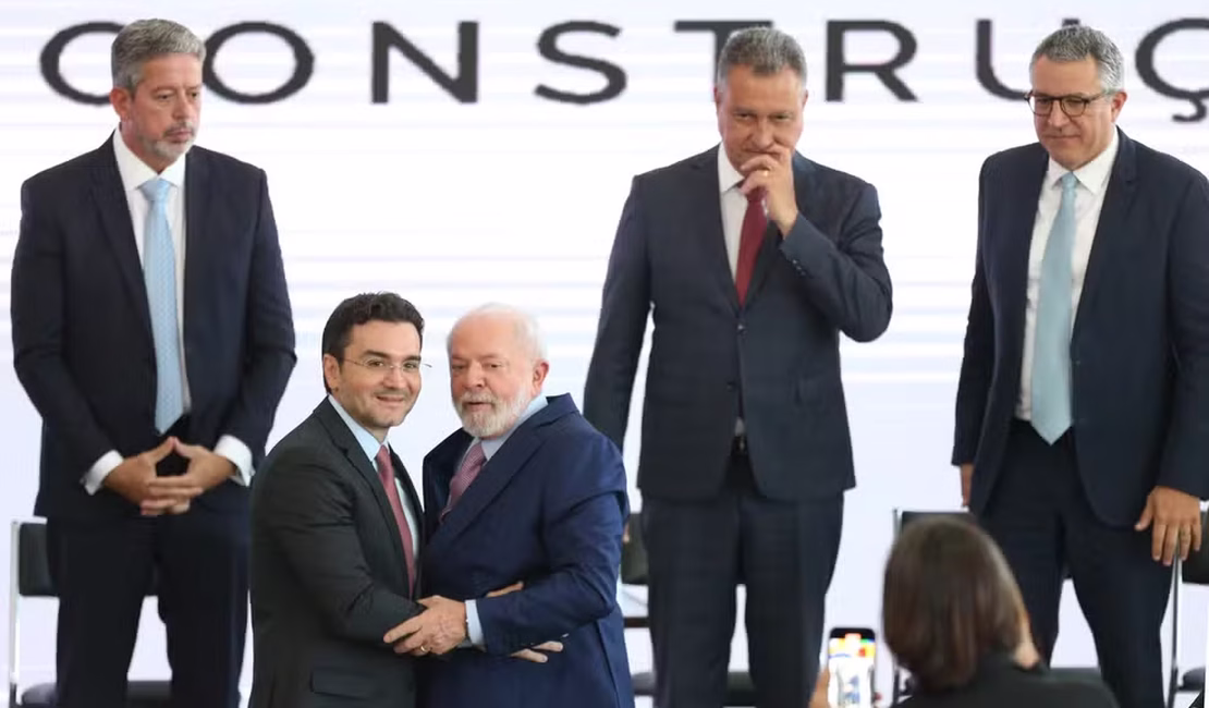 Lula anuncia saída de Celso Sabino do Turismo; União Brasil pediu cargo após expulsar ministro