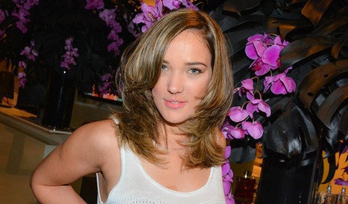 Adriana Birolli vira loira para entrar em 'Império'