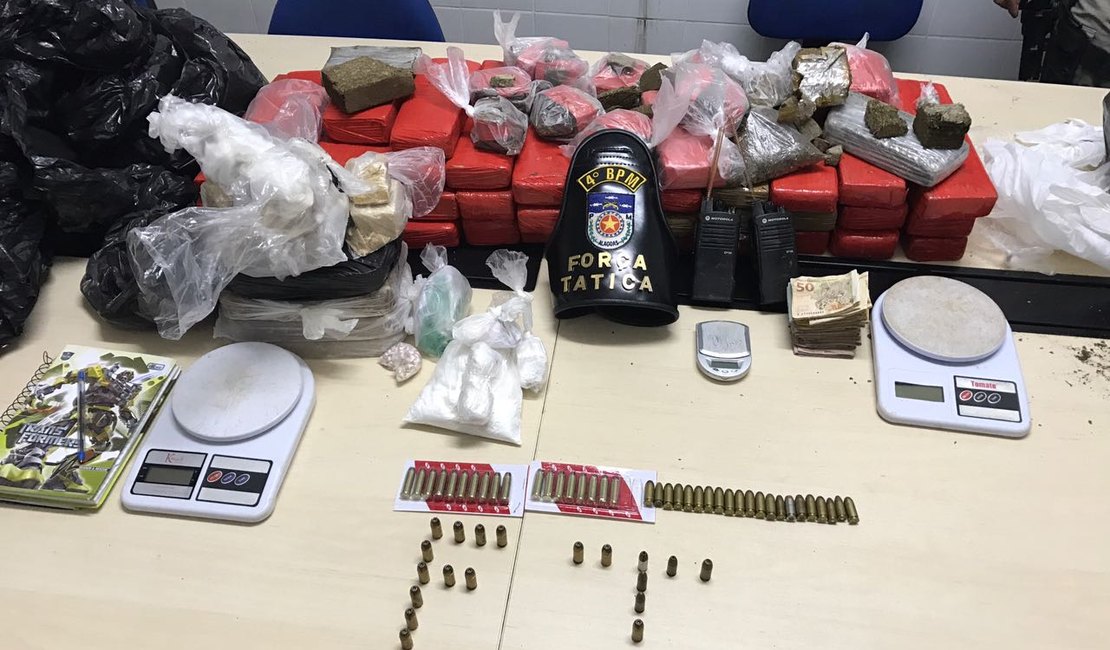Ação integrada prende dois suspeitos de tráfico, apreende munições e 50 quilos de drogas 