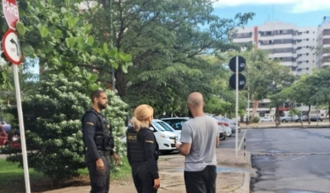 Polícia recupera celular de turista com motorista de aplicativo no bairro Jatiúca em Maceió