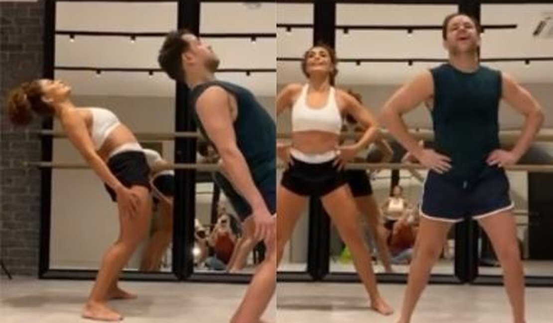 Juliana Paes mostra gingado ao dançar música de Anitta: 'Aprendendo ainda'