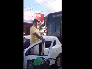 [Vídeo] Suposto parente de vítima fatal da covid-19 faz desabafo na rua