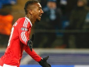 Talisca é flagrado sem habilitação em Portugal e pode ser preso