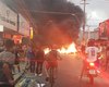 Moradores do Jacintinho fecham via em protesto após morte de Amanda Rhuanny