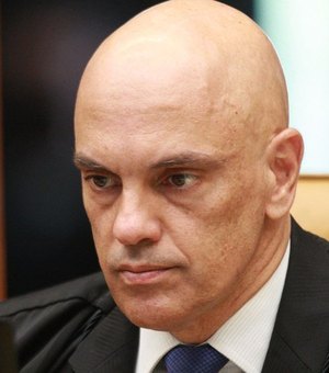 Moraes determina à PF que tome depoimento de Bolsonaro em até 30 dias