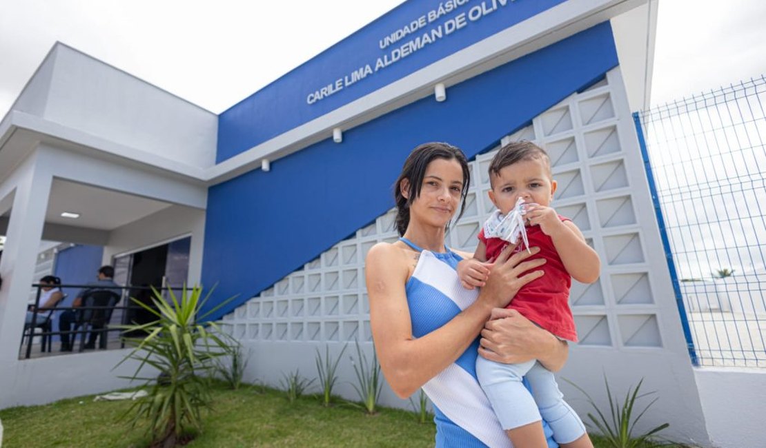Prefeito Luciano entrega UBS no bairro Planalto e anuncia novas obras na região