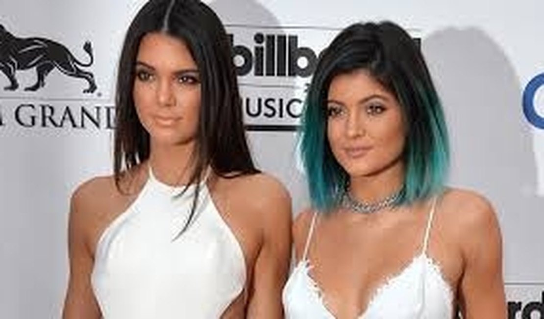 Irmãs de Kim Kardashian querem transformar seus nomes em marcas registradas