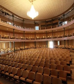 Teatro Deodoro faz 106 anos de fundação com programação gratuita; confira!
