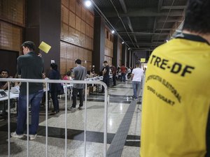 Eleitores em trânsito podem justificar ausência até as 17h