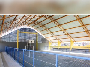 São Luís do Quitunde ganha nova quadra poliesportiva