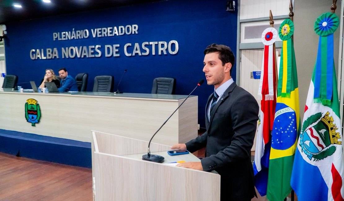 Caio Bebeto parabeniza Prefeitura por ações rápidas em demandas da Levada e do Mercado da Produção