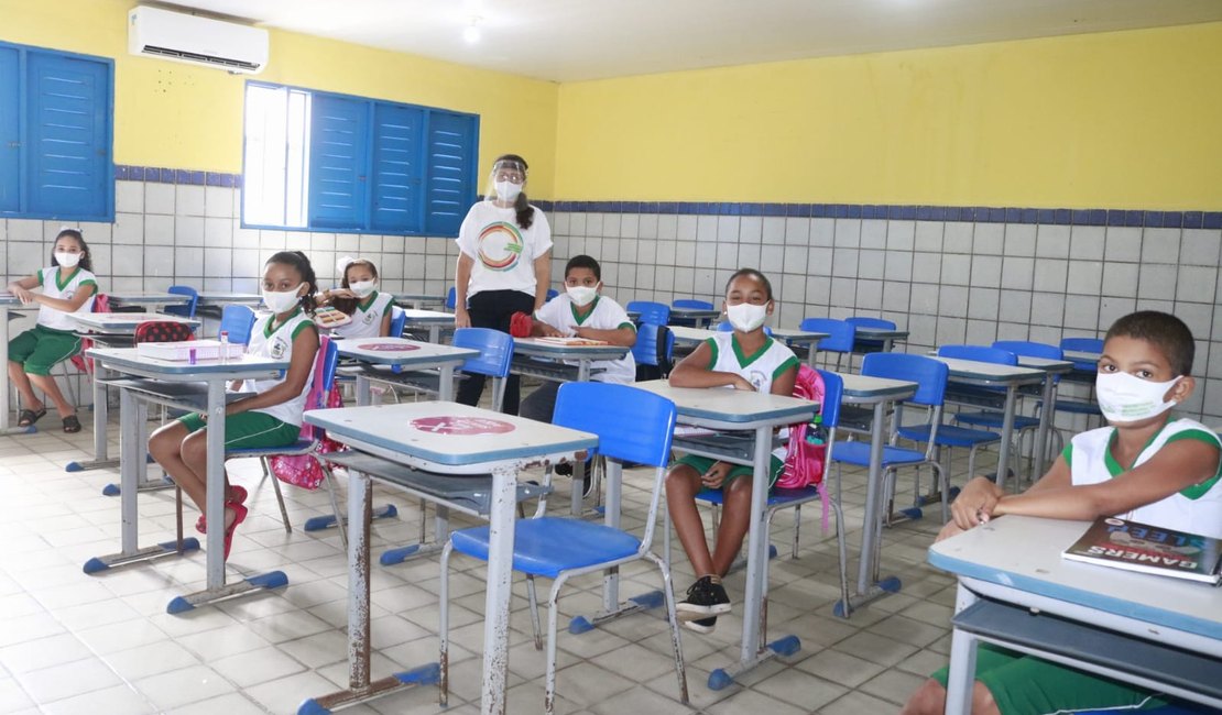 Aulas presenciais voltam em Japaratinga com rigoroso protocolo sanitário