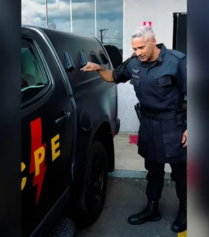 PM viraliza ao fazer tour inusitado em camburão da PM: “Climatizado”