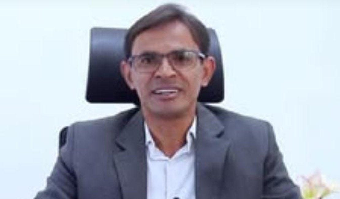 Prefeito Marcos Silva 'dribla crise' e concede reajuste salarial para servidores da educação
