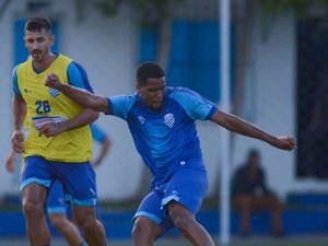 Iury exalta desempenho pelo CSA e reconhece força do elenco para 2021