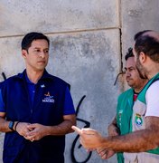 Rodrigo Cunha acompanha flagrante de esgoto clandestino em Jacarecica