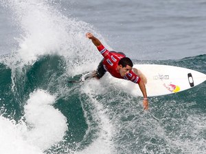 Mineirinho conquista título mundial de surfe no Havaí