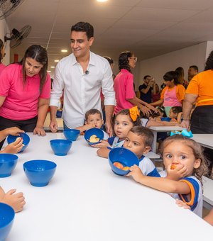 JHC acompanha dia de aula na primeira creche do Gigantinhos