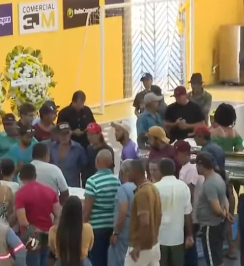 Vítimas de acidente com ônibus de romeiros são veladas no município de Coité do Nóia