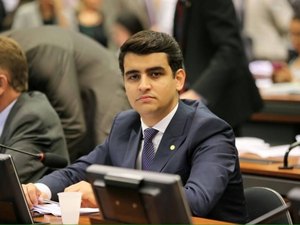 JHC surpreende empresários na Casa das Indústria