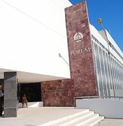Madrasta que jogou enteado do 4º andar enquanto ele dormia começa a ser julgada em Maceió