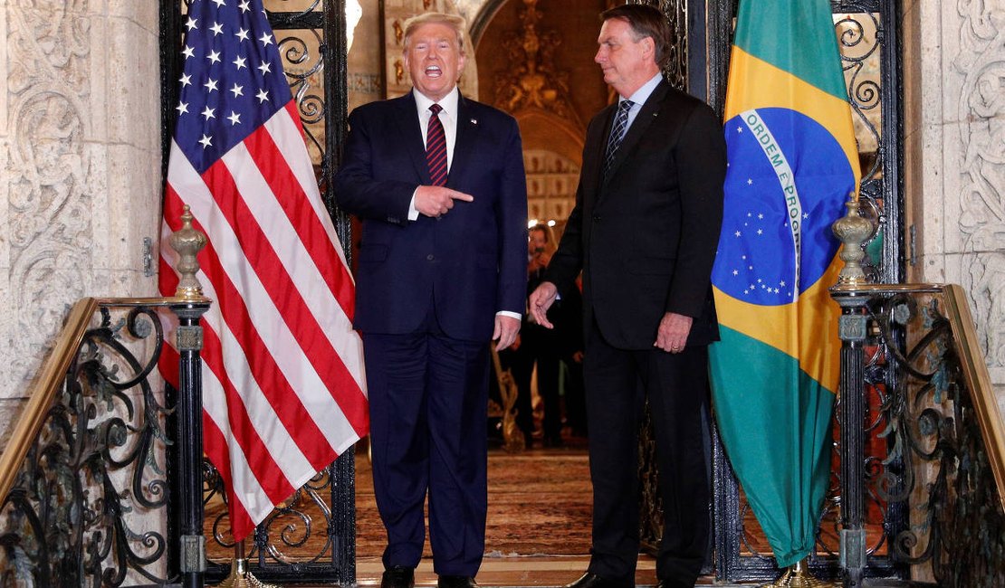 Relatório do Congresso dos EUA vê risco à democracia e ao ambiente sob Bolsonaro