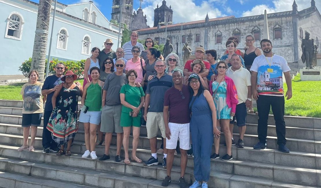 Turistas de Minas Gerais conhecem e se encantam pelo Destino Penedo