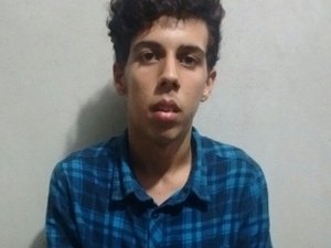 [Vídeo] Estelionatário relata como aplicava golpes em residências