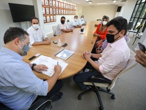 Governador assina ordem de serviço para construção da AL-130 entre Carneiros e Santana do Ipanema