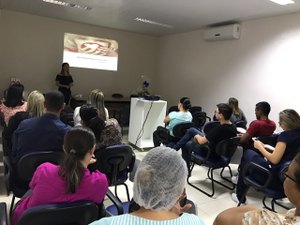 Hospital Regional comemora dia do nutricionista com palestra 