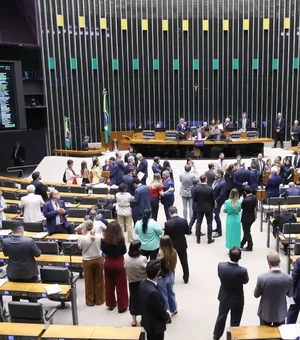 Governo retira urgência de projeto sobre 6x1; entenda próximos passos
