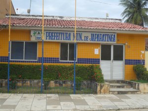 Prefeitura de Japaratinga inicia entrega de kits de merenda escolar