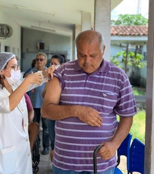 Arapiraca organiza estratégias para evitar aglomeração durante campanha de vacinação